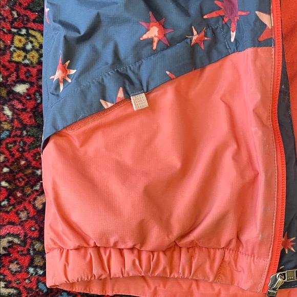 Patagonia Kids' Starry Puffer Removable Hood - Picture 5 of 6